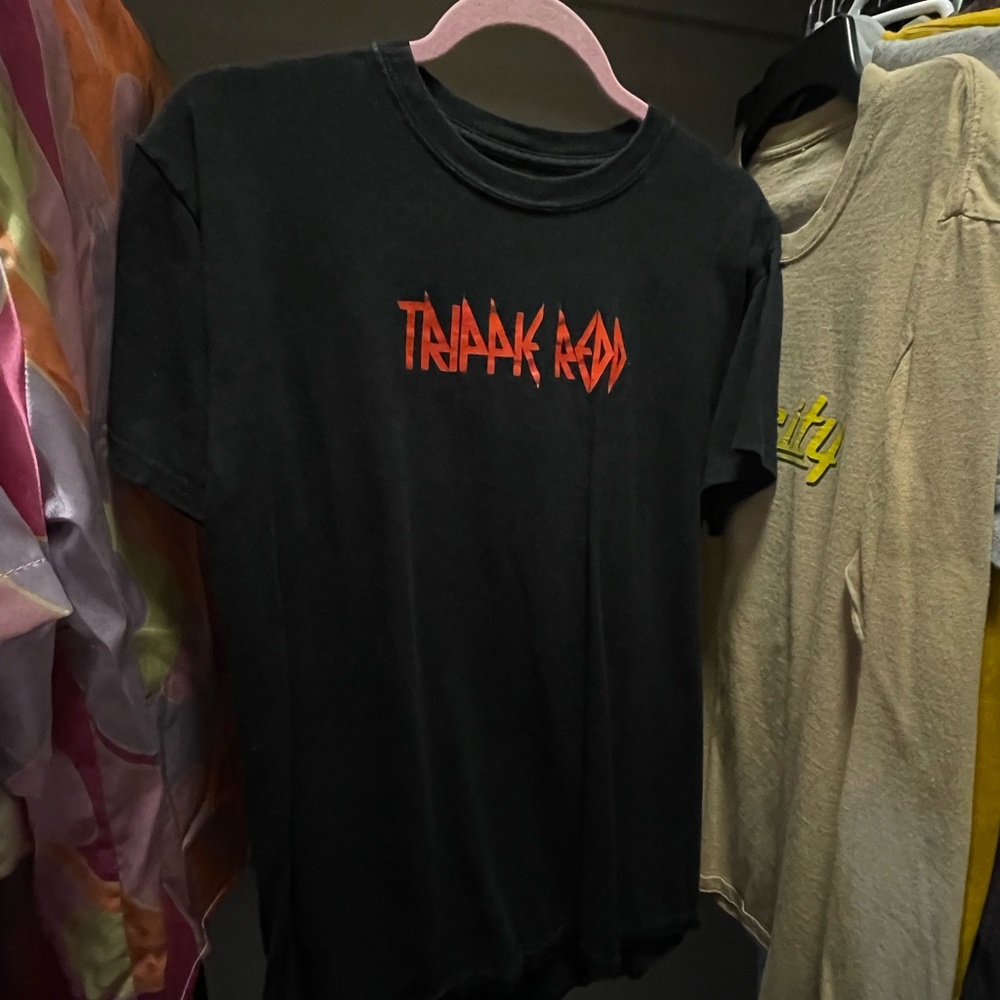 Black Trippie Red Tshirt